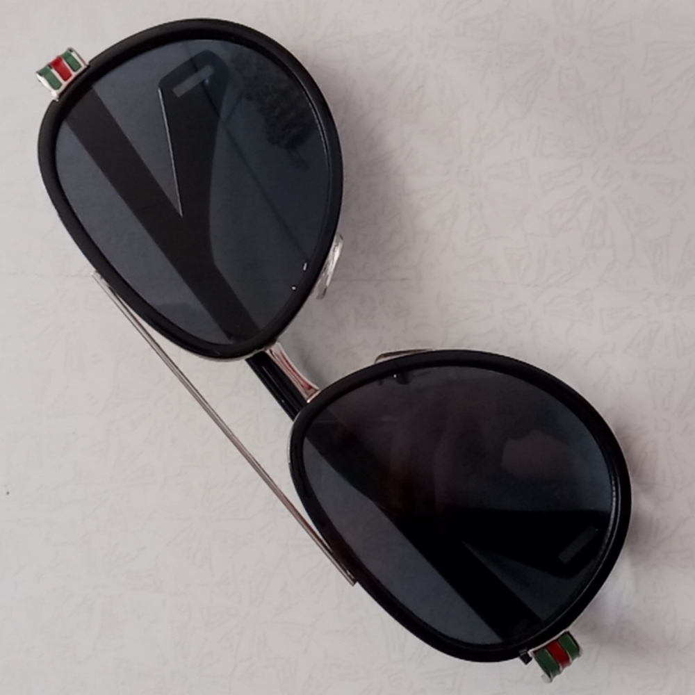 Gucci Raditator Sunglasses - Picture 2 of 6